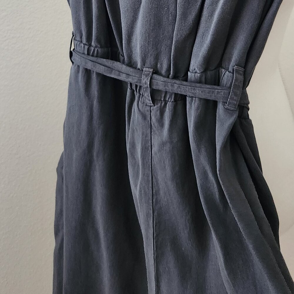Dark Gray Botique Style Crop Jumpsuit Size Medium - image 8